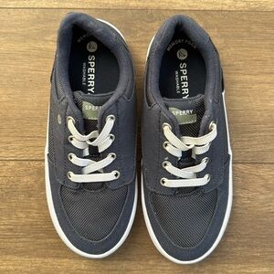 Boys Sperry Sneaker Navy Blue Size 2